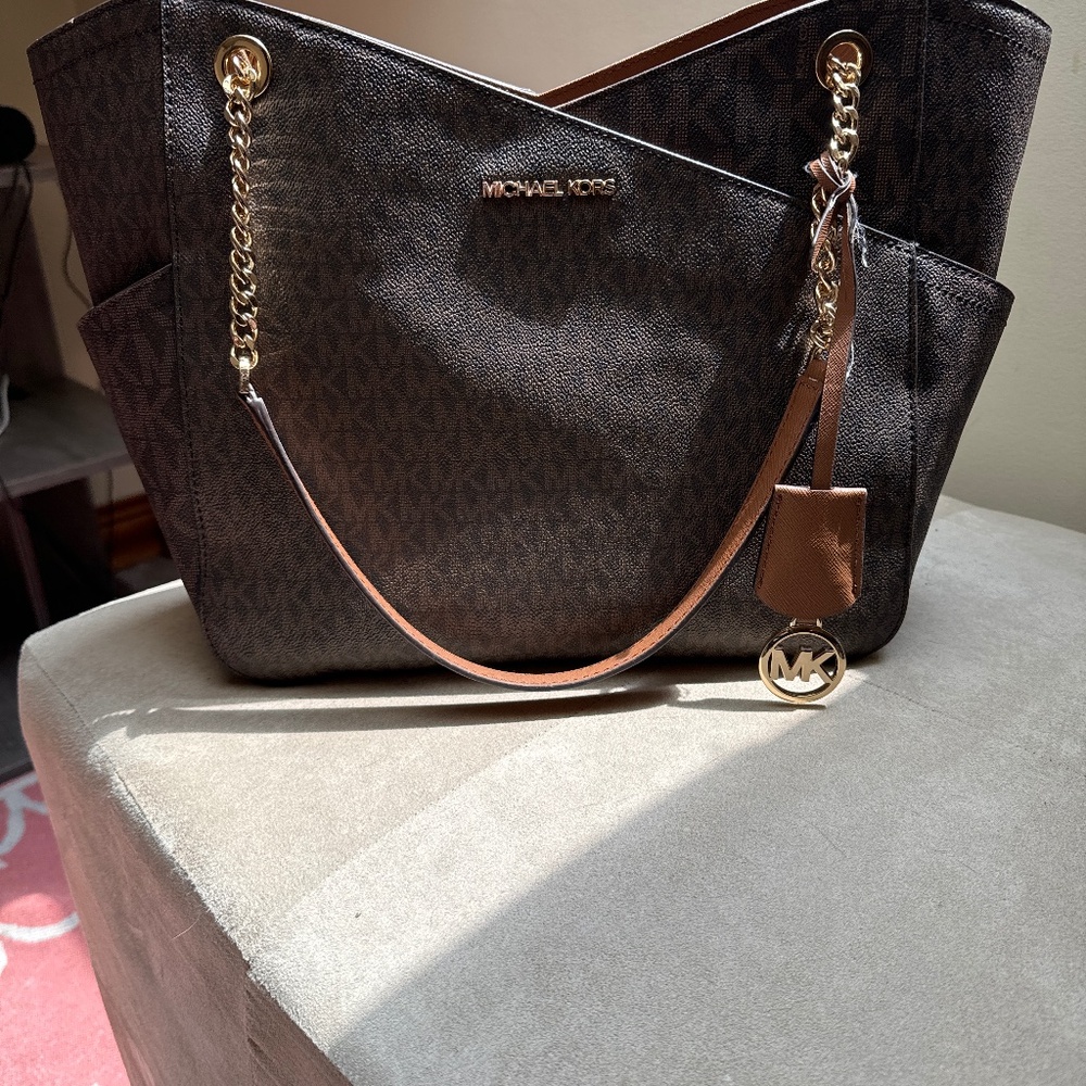 Michael Kors leather bag